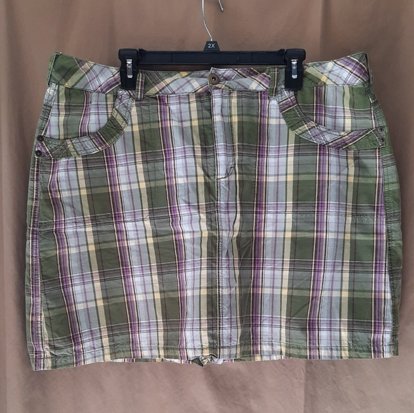 French Cuff Pants - 2/$15 w/$4.99 shipping Year-end Bundle sale! 2️⃣0️⃣2️⃣2️⃣